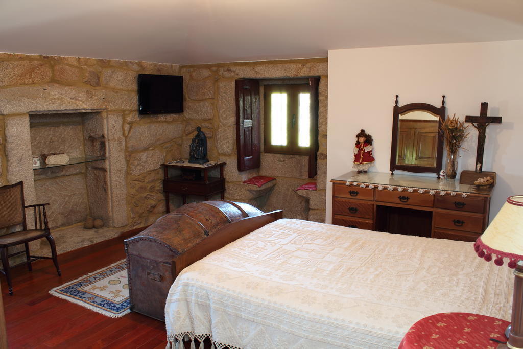 Casa Da Gaiteira Hotel Vieira do Minho Bilik gambar