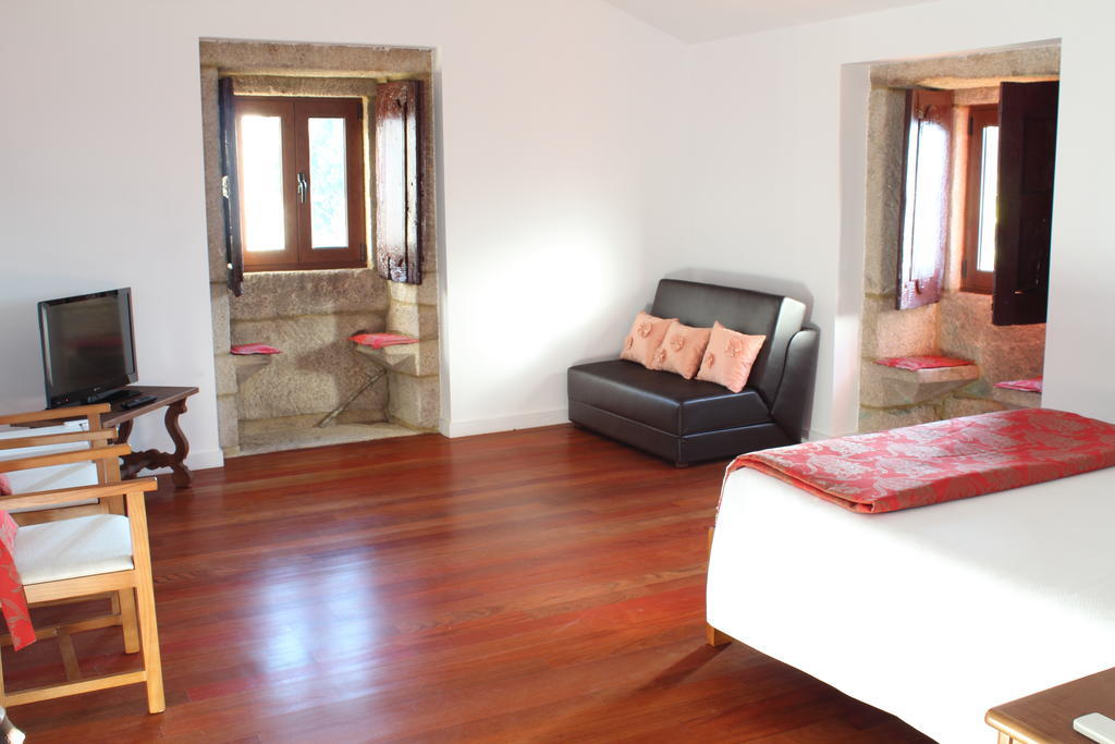 Casa Da Gaiteira Hotel Vieira do Minho Bilik gambar