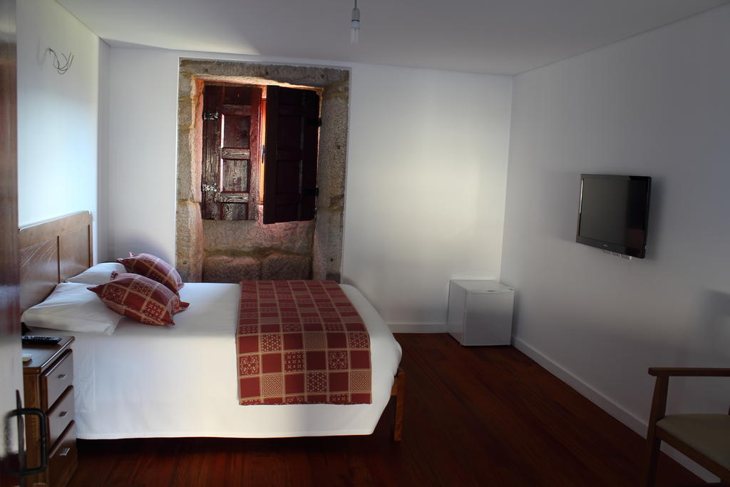 Casa Da Gaiteira Hotel Vieira do Minho Bilik gambar